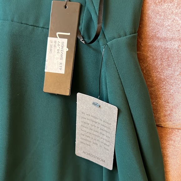 Lulu’s Emerald Formal Gown - Picture 4 of 4